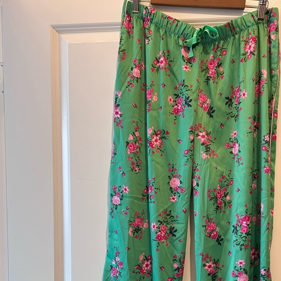 Victoria’s Secret satin pajamas - Picture 3 of 4